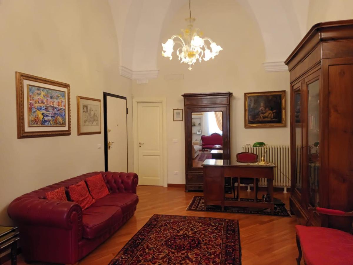 B&B Ai Due Santi Lecce Kültér fotó